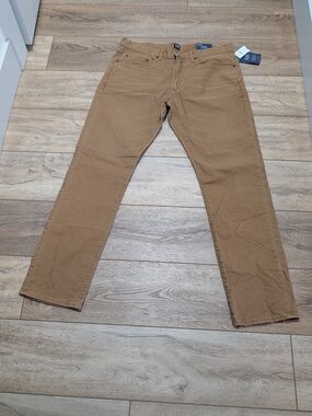 GAP Men's Slim Straight Jeans in Tan